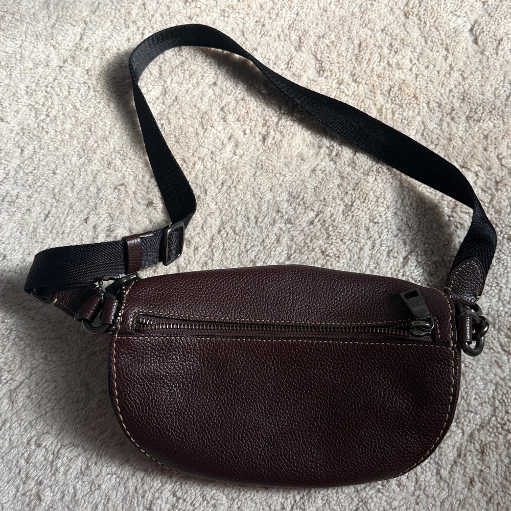 Coach x Yeti Out Limited Edition Brown Smiley Face Leather Crossbody Bag - Picture 3 of 8